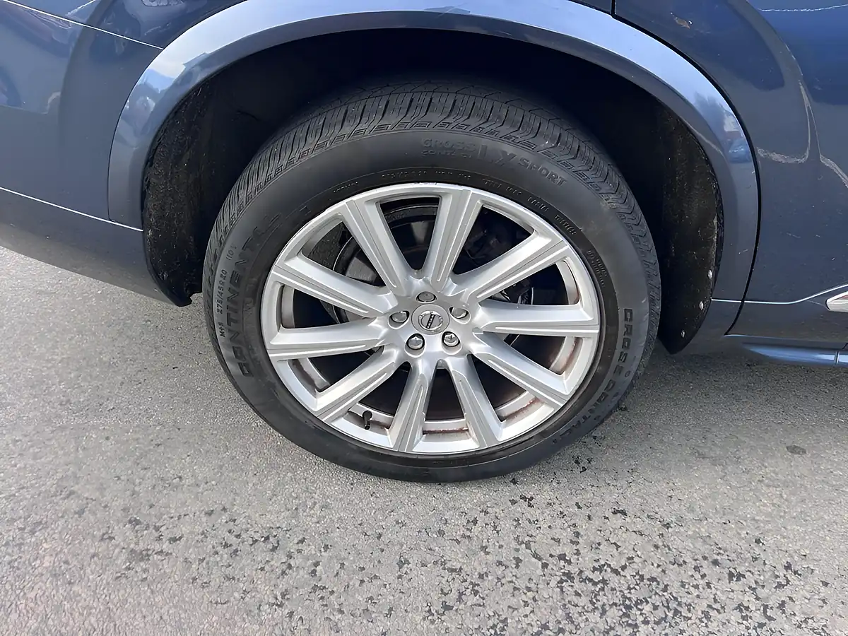 Used 2017 Volvo XC90 Inscription Pro Denim Blue - Interior and Exterior details 13