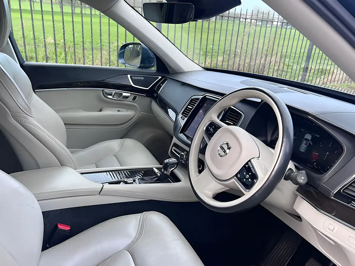 Used 2017 Volvo XC90 Inscription Pro Denim Blue - Interior and Exterior details 2