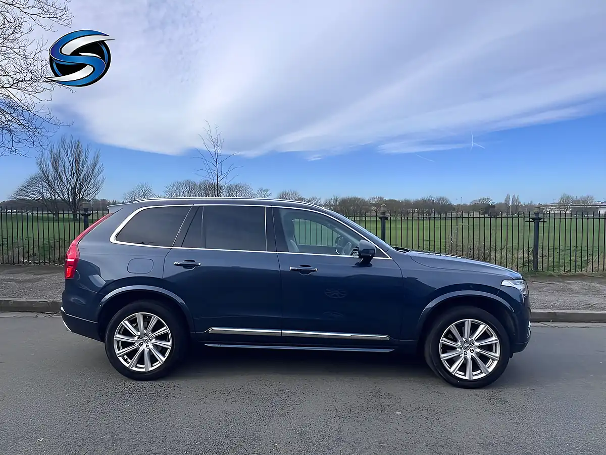 Used 2017 Volvo XC90 Inscription Pro Denim Blue - Interior and Exterior details 9