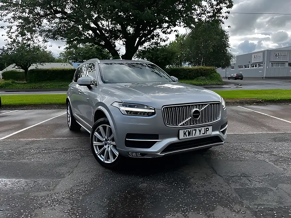 Used 2017 Volvo XC90 Inscription Pro Electric Silver - Interior and Exterior details 5