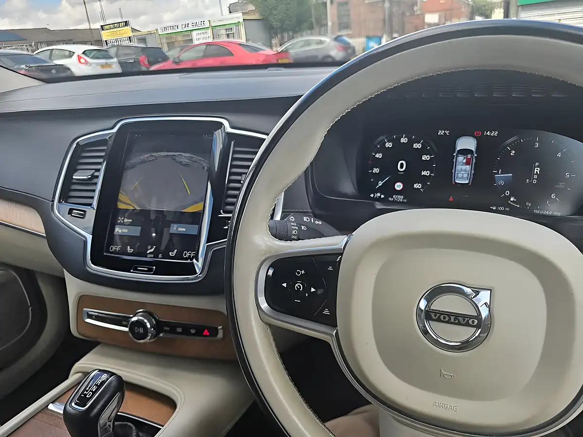 Used 2017 Volvo XC90 Inscription Pro Grey - Interior and Exterior details 6