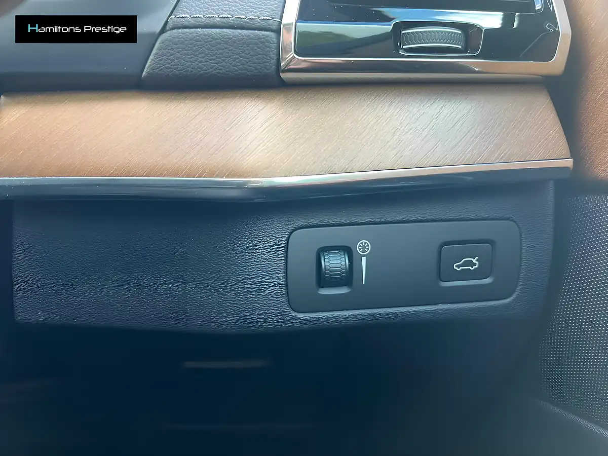 Used 2017 Volvo XC90 Inscription Pro Savile Grey - Interior and Exterior details 19