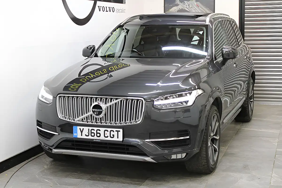 Used 2017 Volvo XC90 Inscription Savile Grey - Interior and Exterior details 13