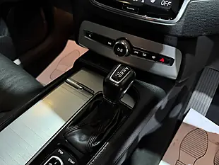 Used 2017 Volvo XC90 Momentum Blue - Interior and Exterior details 17