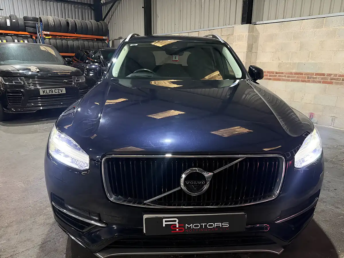 Used 2017 Volvo XC90 Momentum Blue - Interior and Exterior details 6