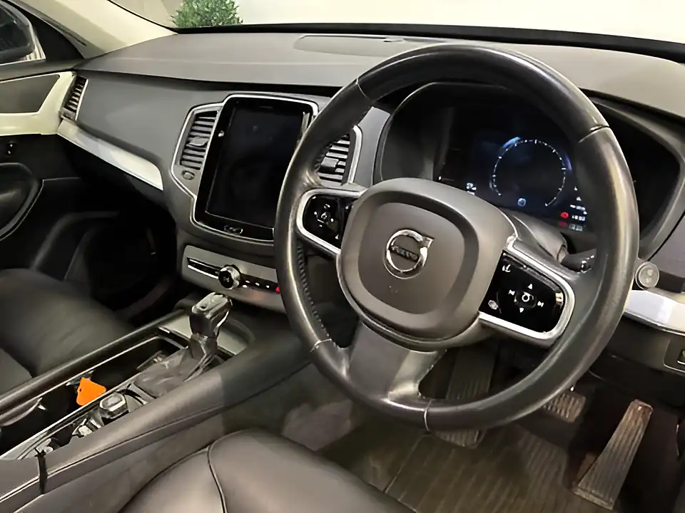 Used 2017 Volvo XC90 Momentum Pro Black - Interior and Exterior details 3