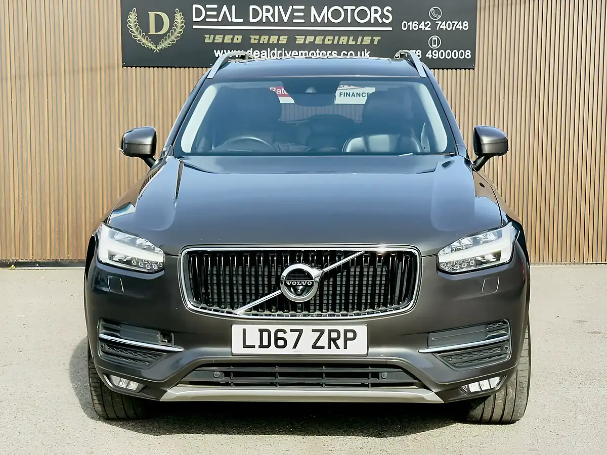 Used 2017 Volvo XC90 Momentum Pro Grey - Interior and Exterior details 3