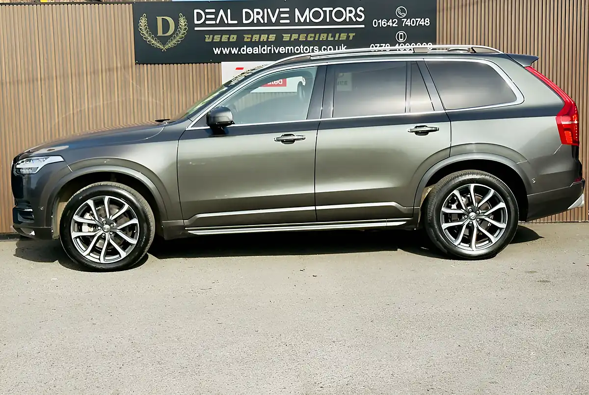 Used 2017 Volvo XC90 Momentum Pro Grey - Interior and Exterior details 5