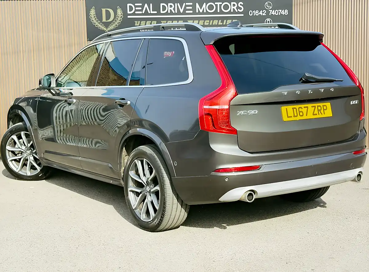 Used 2017 Volvo XC90 Momentum Pro Grey - Interior and Exterior details 6
