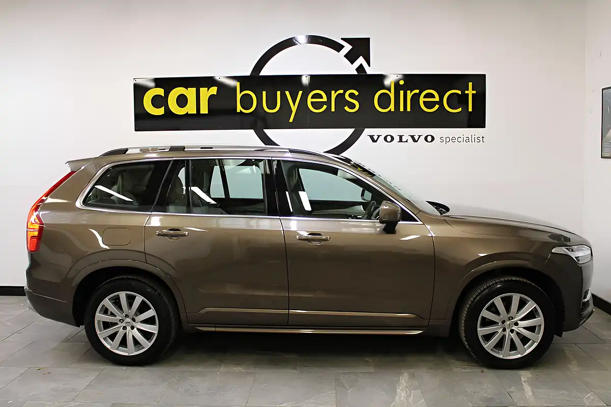 Used 2017 Volvo XC90 Momentum Pro Twilight Bronze - Interior and Exterior details 8