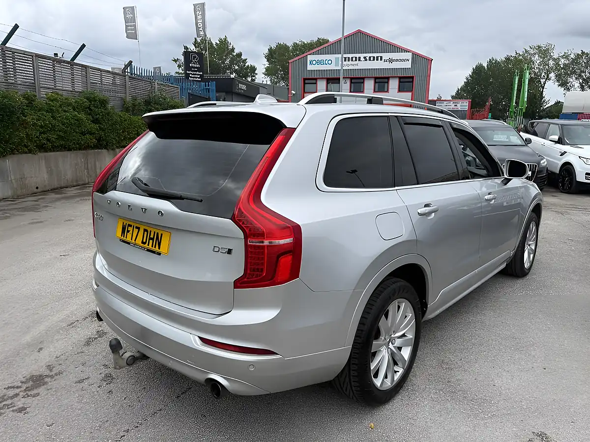 Used 2017 Volvo XC90 Momentum Silver - Interior and Exterior details 9