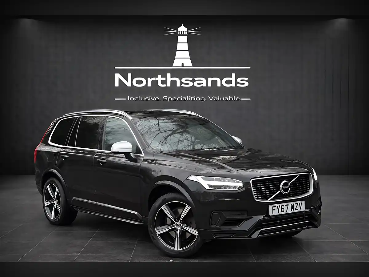 Used 2017 Volvo XC90 R-Design Black - Front View