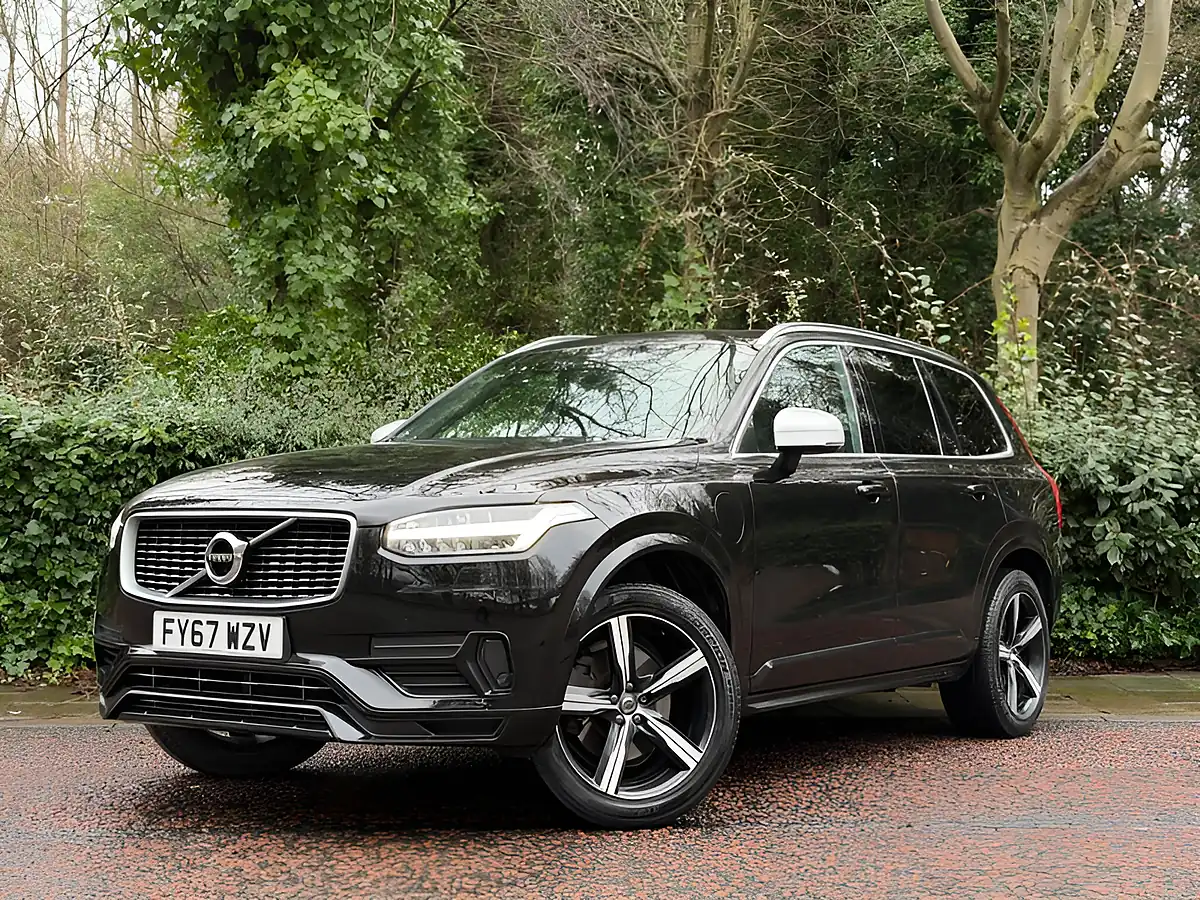 Used 2017 Volvo XC90 R-Design Black - Interior and Exterior details 8