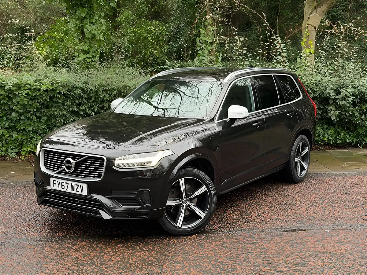 Used 2017 Volvo XC90 R-Design Black - Interior and Exterior details 9