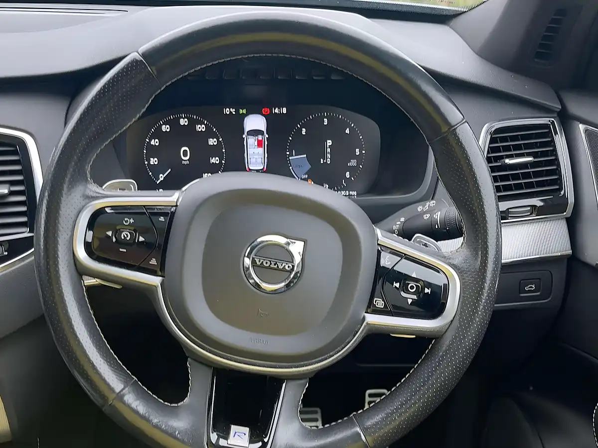 Used 2017 Volvo XC90 R-Design Grey - Interior and Exterior details 11