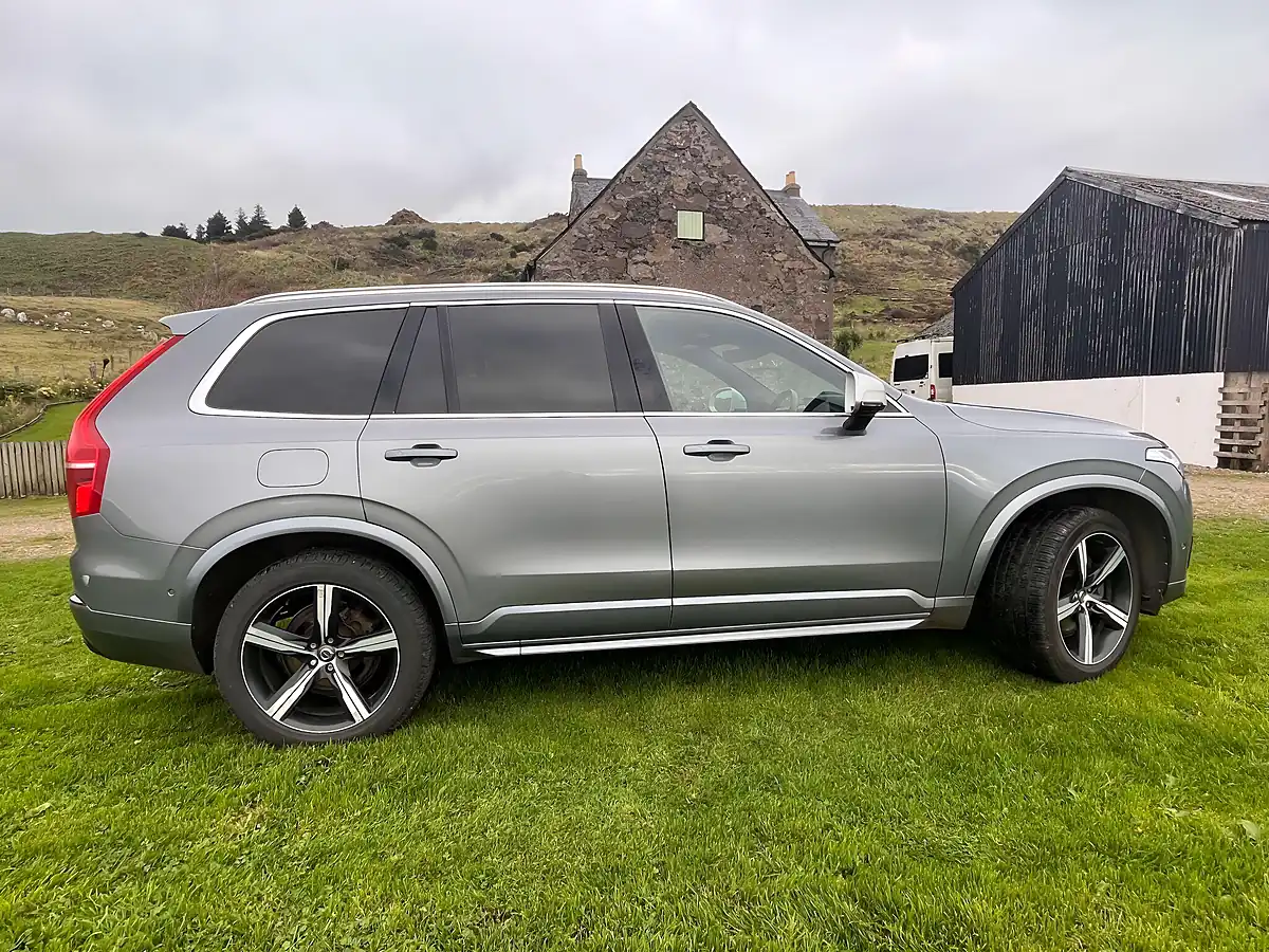 Used 2017 Volvo XC90 R-Design Grey - Interior and Exterior details 7