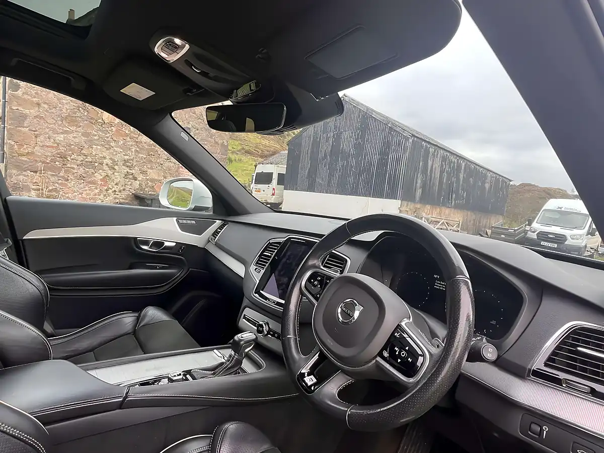 Used 2017 Volvo XC90 R-Design Grey - Interior and Exterior details 9