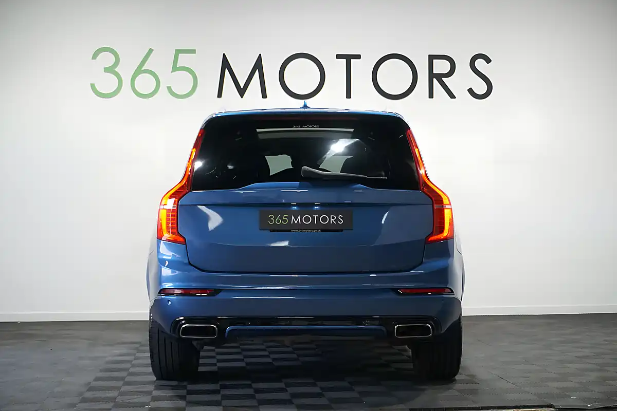 Used 2017 Volvo XC90 R-Design Pro Bursting Blue - Interior and Exterior details 8