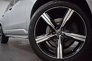 Used 2017 Volvo XC90 R-Design Pro Silver - Interior and Exterior details 11