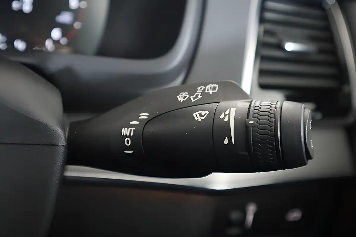 Used 2017 Volvo XC90 R-Design Pro White - Interior and Exterior details 19