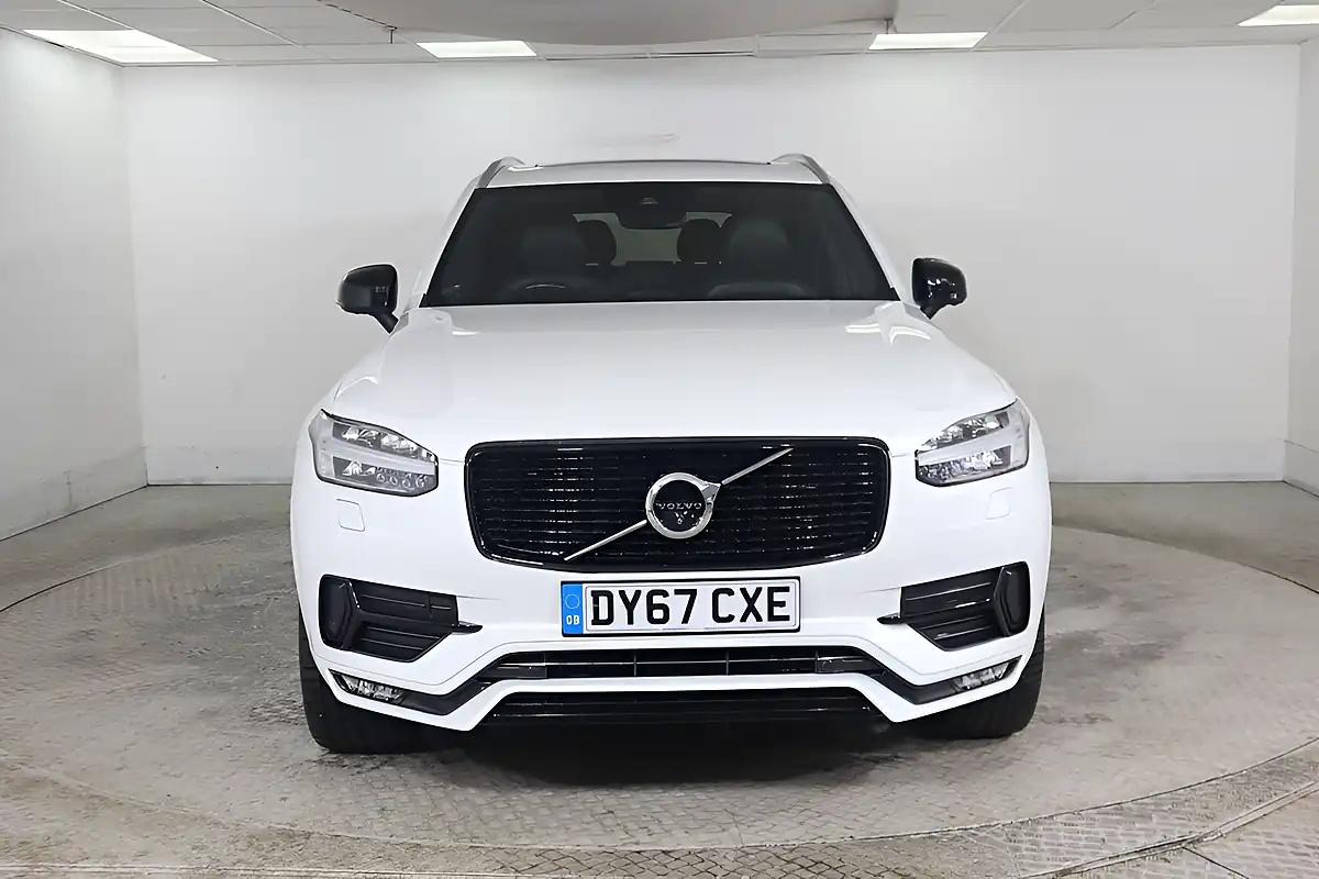 Used 2017 Volvo XC90 R-Design Pro White - Interior and Exterior details 2