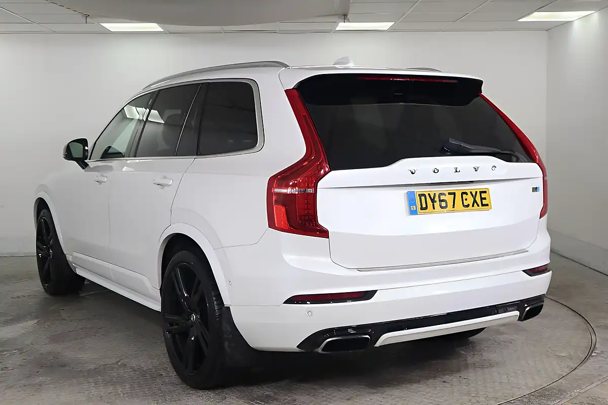 Used 2017 Volvo XC90 R-Design Pro White - Interior and Exterior details 6