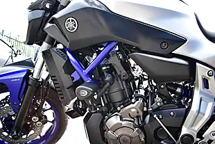 Used 2017 Yamaha MT-07 Silver - Interior and Exterior details 16