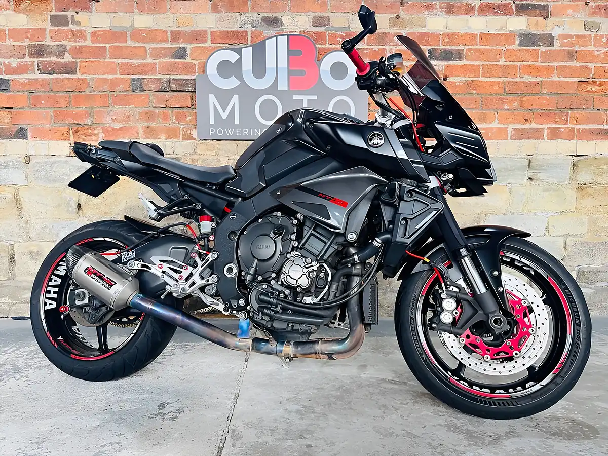 Used 2017 Yamaha MT-10 Abs Black - Front View