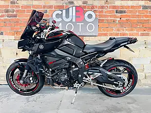 Used 2017 Yamaha MT-10 Abs Black - Interior and Exterior details 11