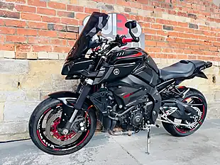 Used 2017 Yamaha MT-10 Abs Black - Interior and Exterior details 12