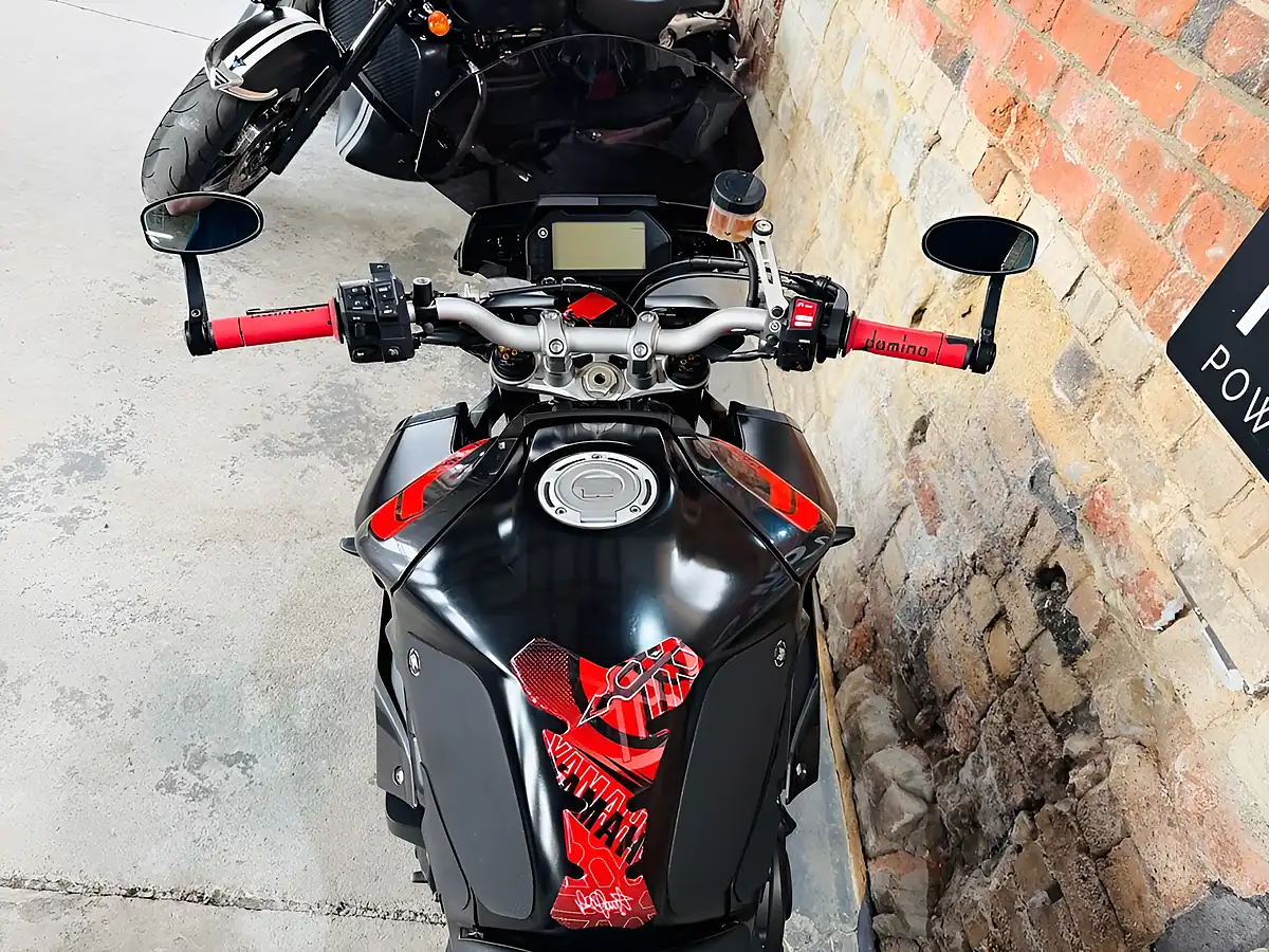 Used 2017 Yamaha MT-10 Abs Black - Interior and Exterior details 20
