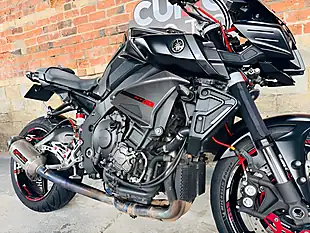 Used 2017 Yamaha MT-10 Abs Black - Interior and Exterior details 6