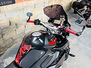 Used 2017 Yamaha MT-10 Abs Black - Interior and Exterior details 8