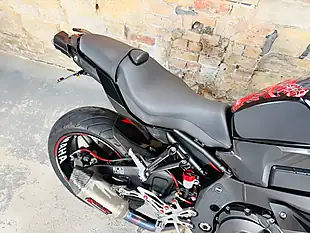 Used 2017 Yamaha MT-10 Abs Black - Interior and Exterior details 9