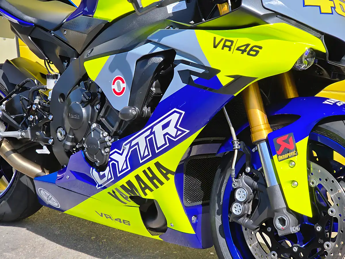 Used 2017 Yamaha R1 Gytr Rossi Replica Blue - Interior and Exterior details 11