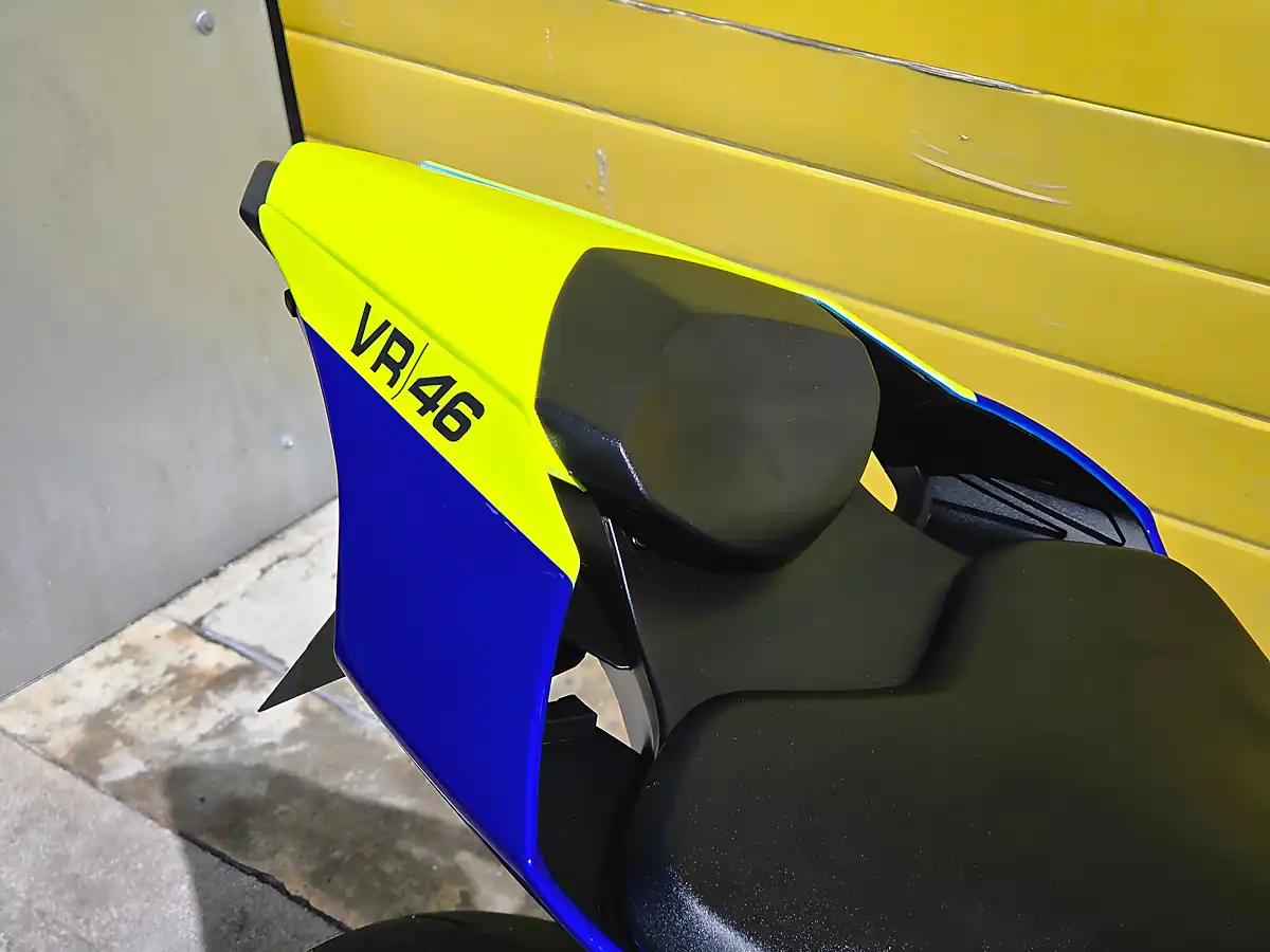 Used 2017 Yamaha R1 Gytr Rossi Replica Blue - Interior and Exterior details 13