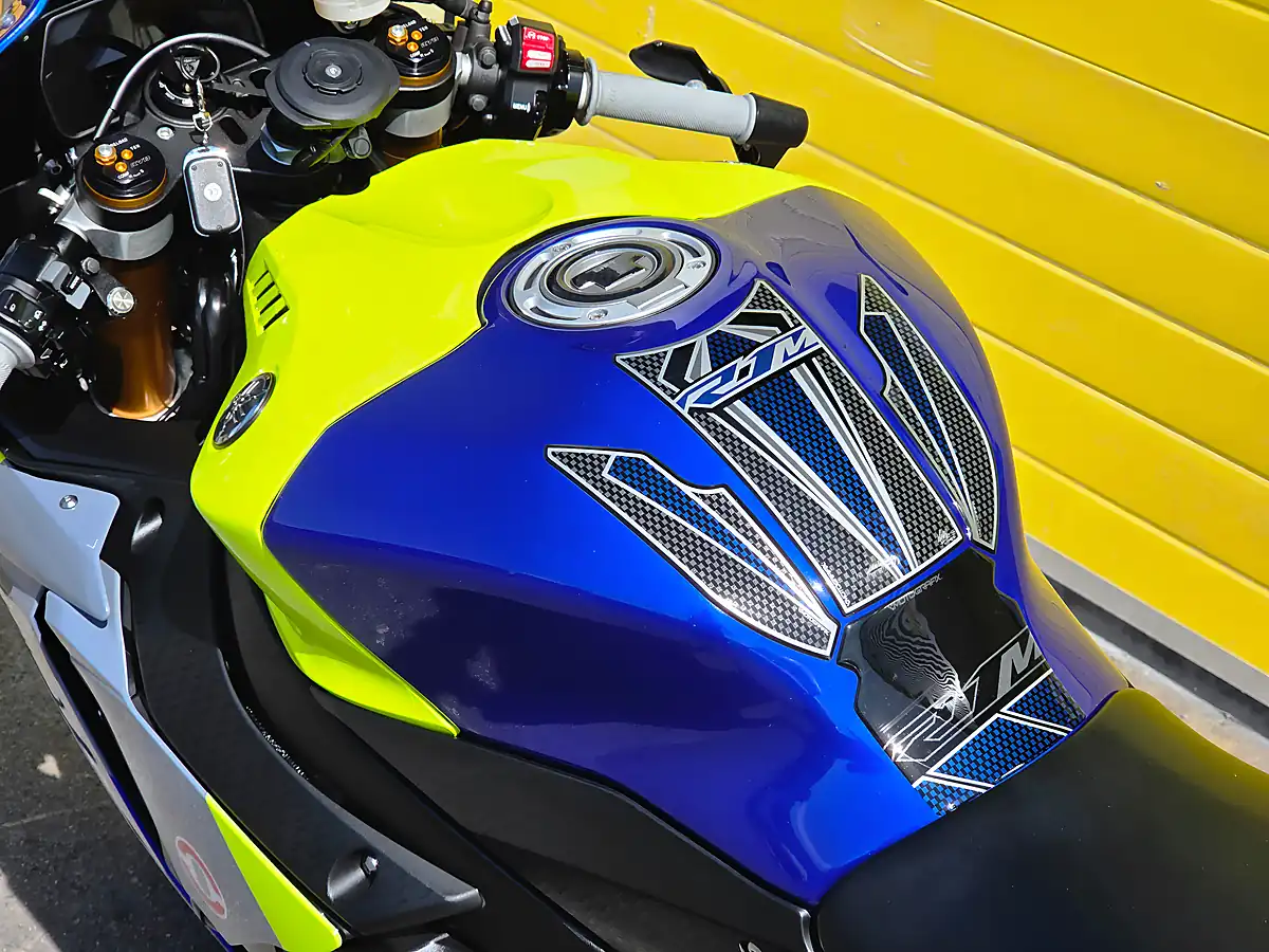 Used 2017 Yamaha R1 Gytr Rossi Replica Blue - Interior and Exterior details 18