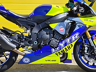 Used 2017 Yamaha R1 Gytr Rossi Replica Blue - Interior and Exterior details 9