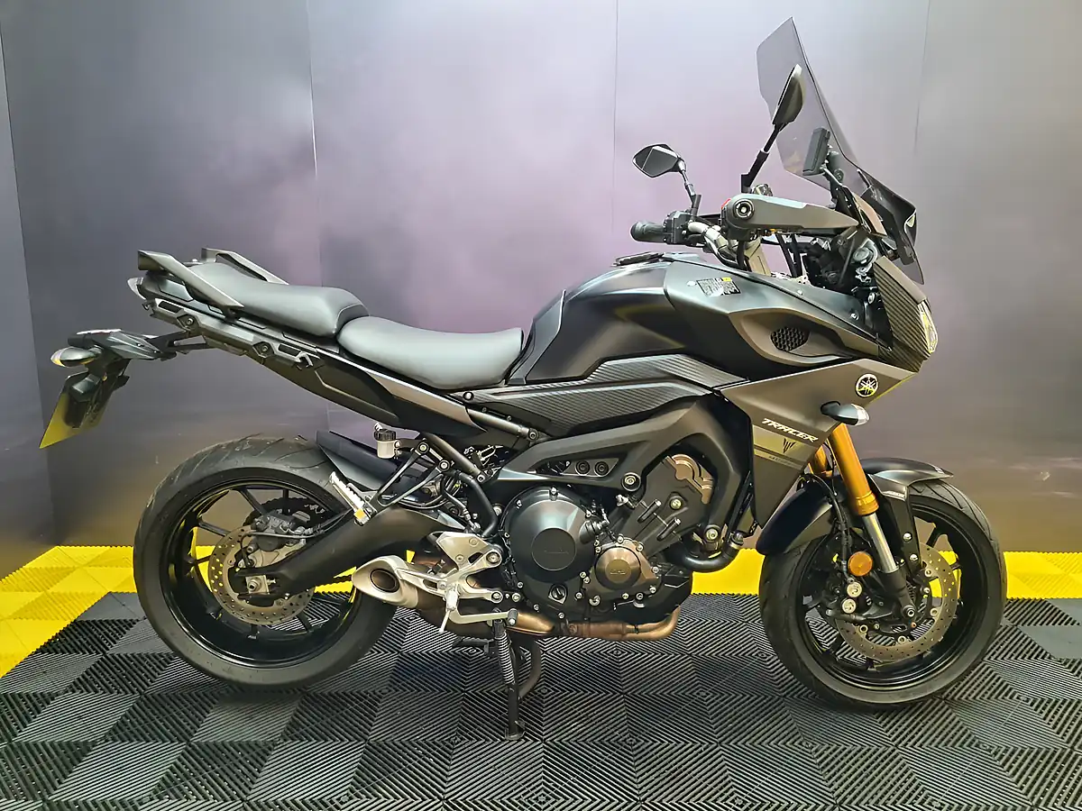 Used 2017 Yamaha Tracer 900 Black - Interior and Exterior details 15