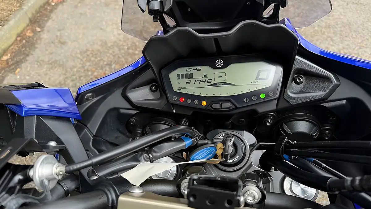 Used 2017 Yamaha Tracer Blue - Interior and Exterior details 11