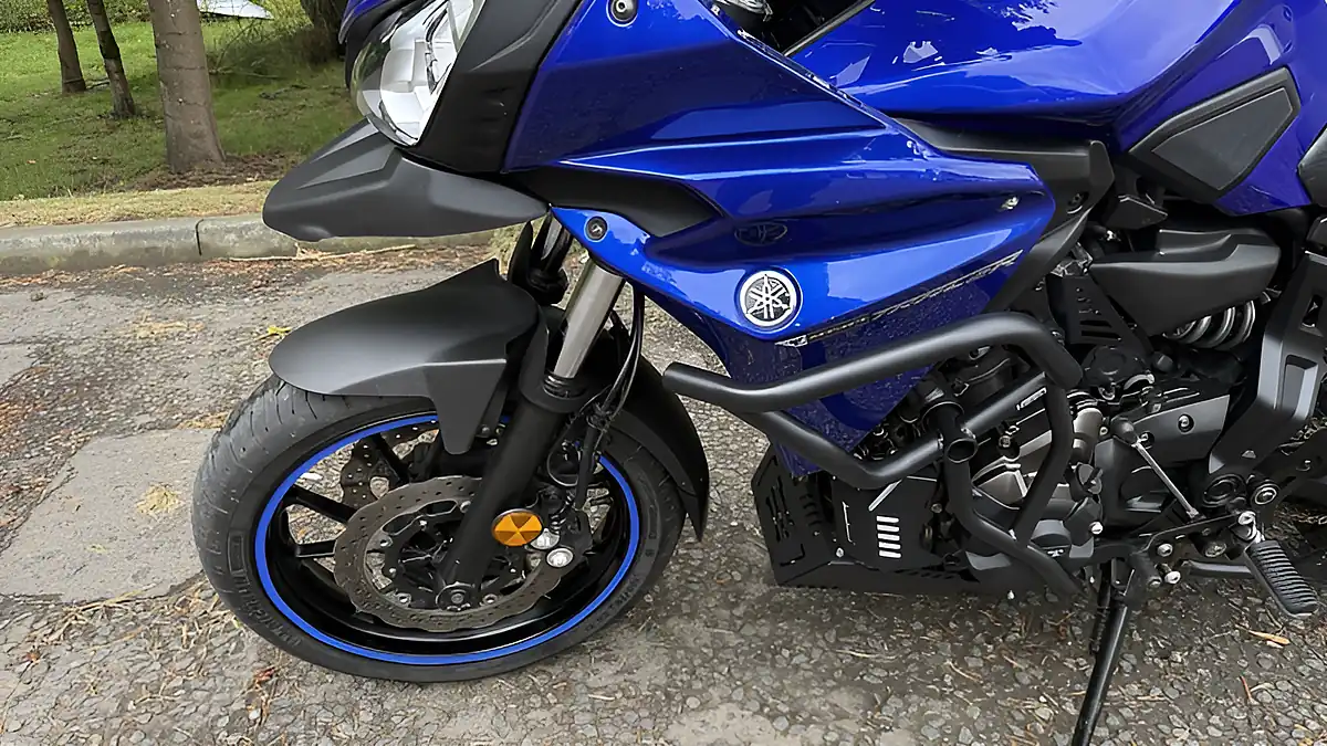 Used 2017 Yamaha Tracer Blue - Interior and Exterior details 12