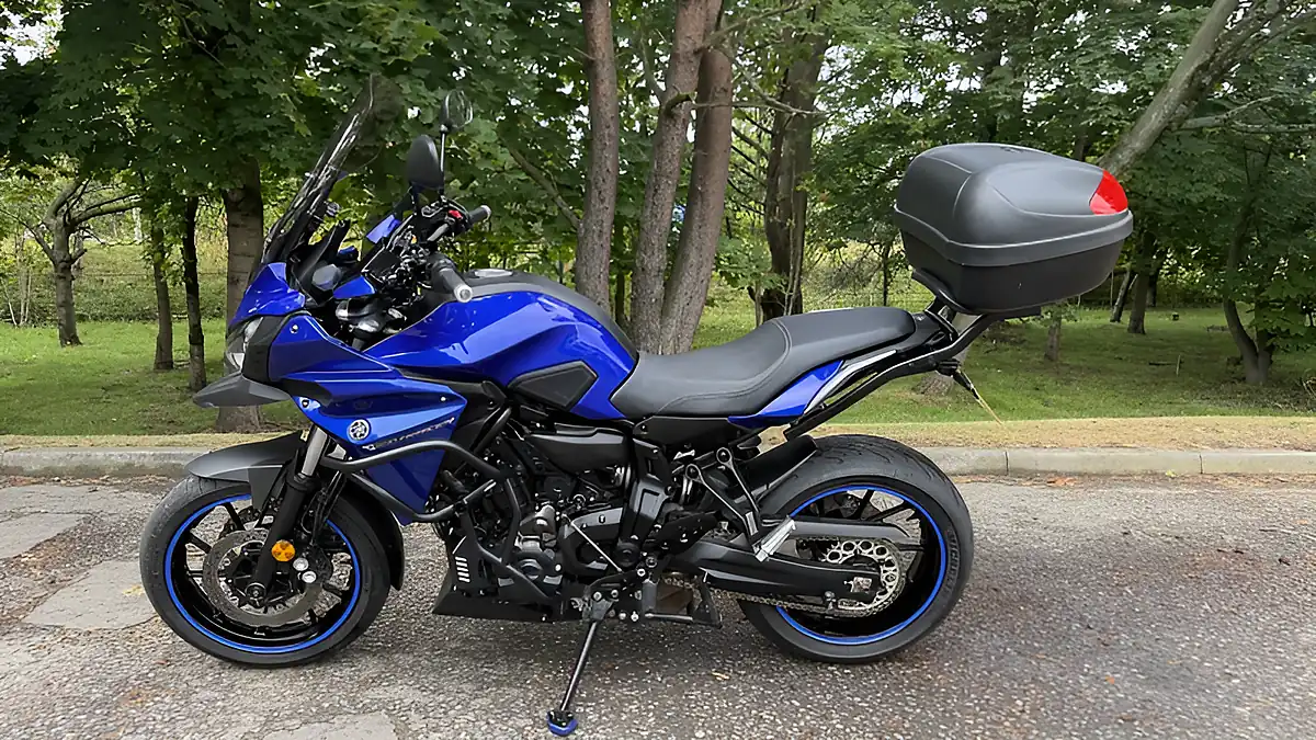 Used 2017 Yamaha Tracer Blue - Interior and Exterior details 2