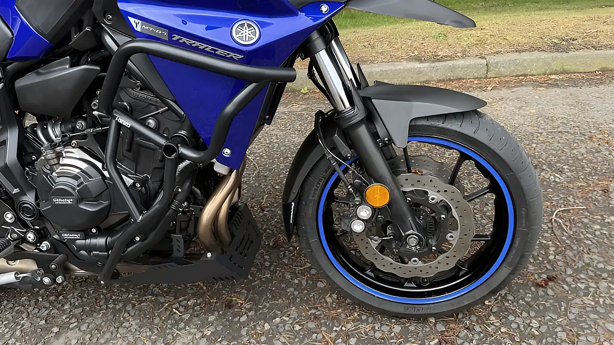Used 2017 Yamaha Tracer Blue - Interior and Exterior details 5