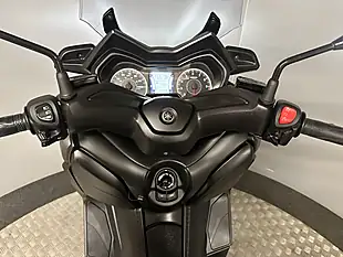 Used 2017 Yamaha Xmax 300 Grey - Interior and Exterior details 4