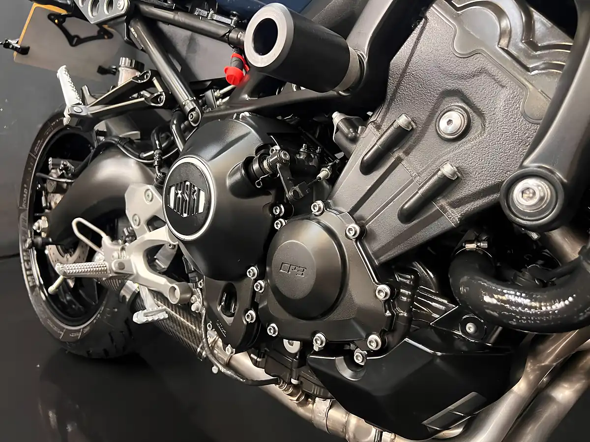 Used 2017 Yamaha XSR900 Sport Heritage Blue - Interior and Exterior details 10