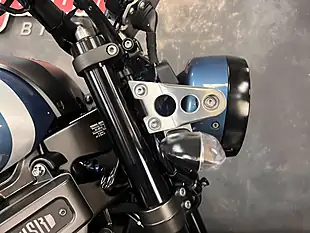 Used 2017 Yamaha XSR900 Sport Heritage Blue - Interior and Exterior details 16