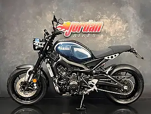 Used 2017 Yamaha XSR900 Sport Heritage Blue - Interior and Exterior details 2