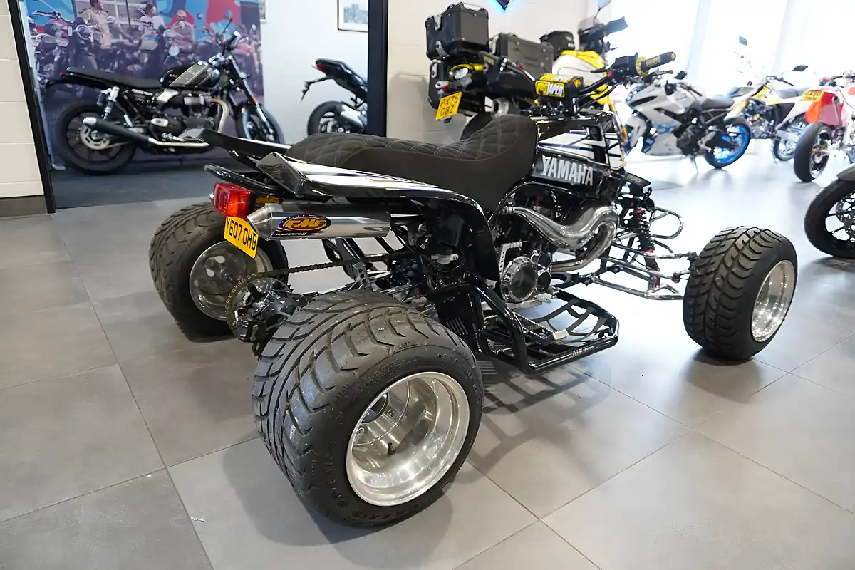 Used 2017 Yamaha YZF350 Banshee Black - Interior and Exterior details 5