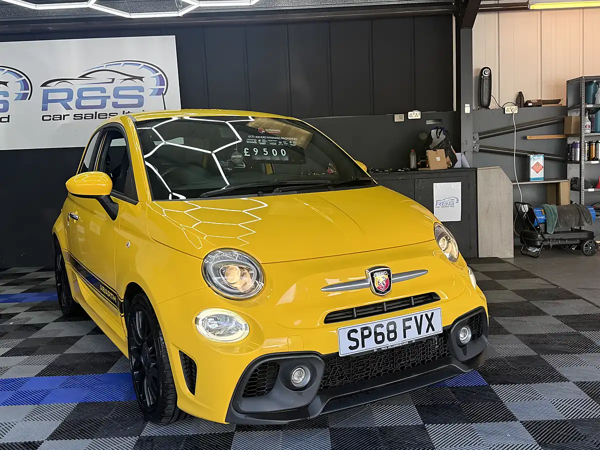 Used 2018 Abarth 595 Modena Yellow - Interior and Exterior details 12