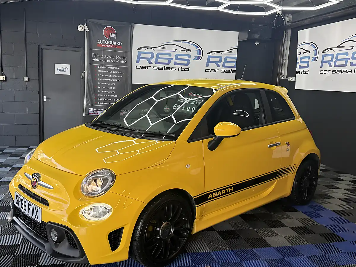 Used 2018 Abarth 595 Modena Yellow - Interior and Exterior details 13